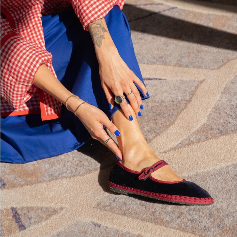 Flabelus Flamina Navy & Red Size 37